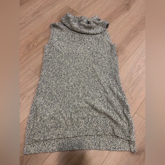 Bianca Nygord Women’s Cowl Neck Sleeveless high low Knit Top Size Small - Picture 1 of 5